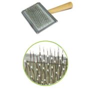 TRIOL Пуходерка с каплей «Классика» L металлическая с деревянной ручкой 135*115 мм